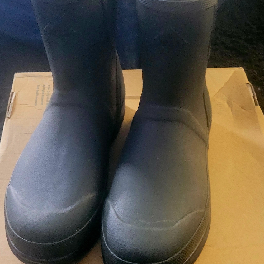 Black Rubber Boots